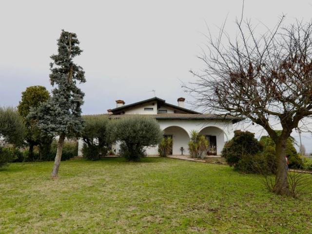 Villa Indipendente in vendita a Urbana, Veneto