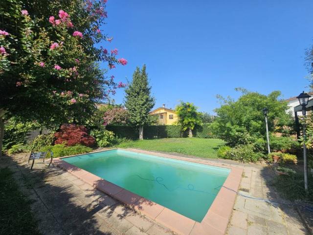 Villa Indipendente in vendita a Urbana, Veneto