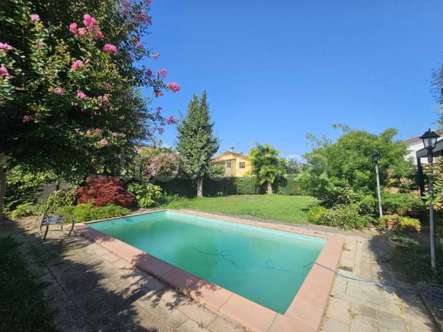 Villa Indipendente in vendita a Urbana, Padova