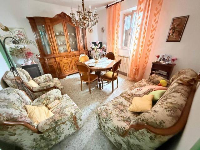 Villa Indipendente in vendita a Marche, Pesaro E Urbino