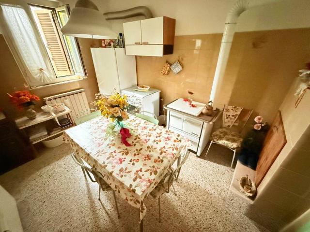Villa Indipendente in vendita a Marche, Pesaro E Urbino