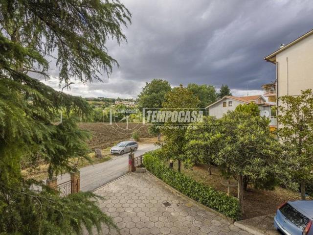 Villa Indipendente in vendita a Marche, Macerata