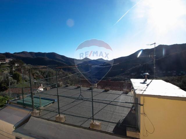 Villa Indipendente in vendita a Tribogna, Liguria