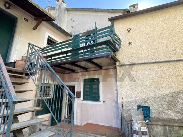 Villa Indipendente in vendita a Tribogna, Liguria