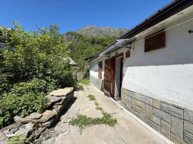 Villa Indipendente in vendita a Unione Montana Alpi Graie, Piemonte