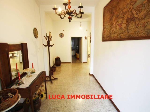 Villa Indipendente in vendita a Uzzano, Toscana