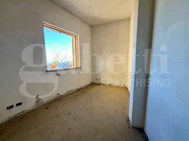 Villa Indipendente in vendita a Vado Ligure, Liguria