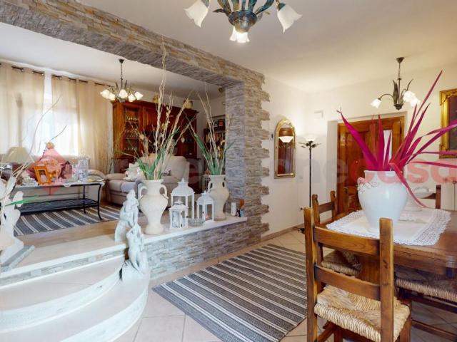 Villa Indipendente in vendita a Unione Comuni Garfagnana, Vagli Sotto