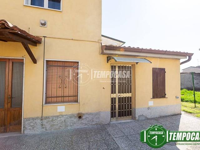 Villa Indipendente in vendita a Vaiano Cremasco, Lombardia