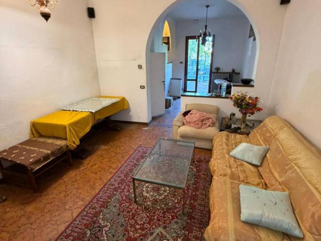 Villa Indipendente in vendita a Vaiano, Toscana