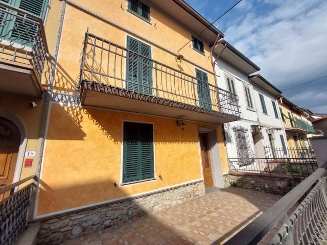 Villa Indipendente in vendita a Larciano, Vaiano