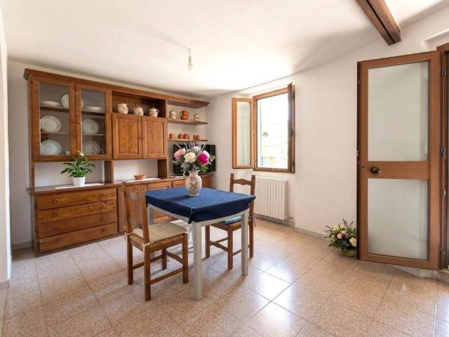 Villa Indipendente in vendita a Vaiano, Toscana