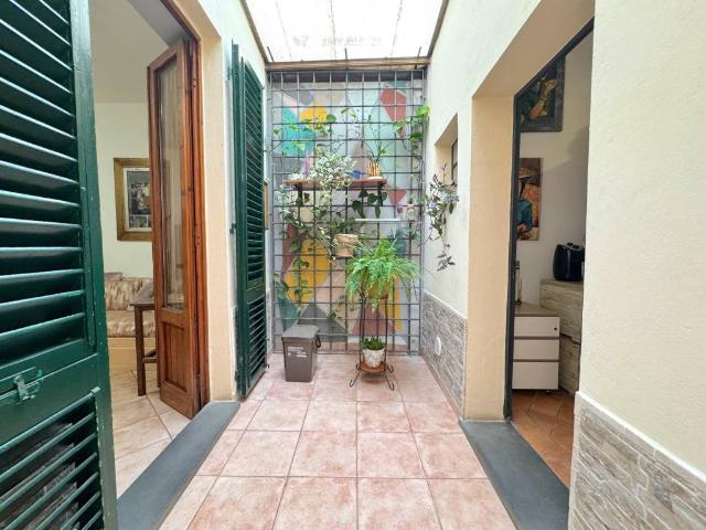 Villa Indipendente in vendita a Gamberame, Vaiano