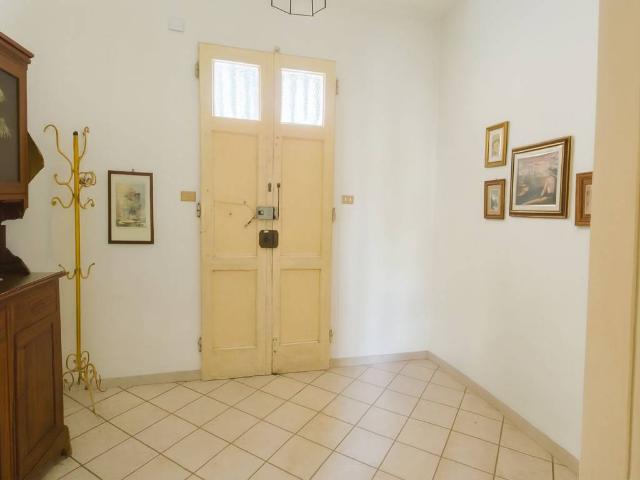 Villa Indipendente in vendita a Vaiano, Prato