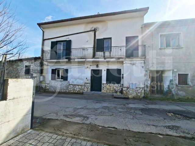Villa Indipendente in vendita a Vairano Patenora, Campania