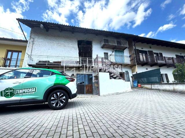 Villa Indipendente in vendita a Unione Montana di Comuni delle Valli di Lanzo, Ceronda e Casternone, Piemonte