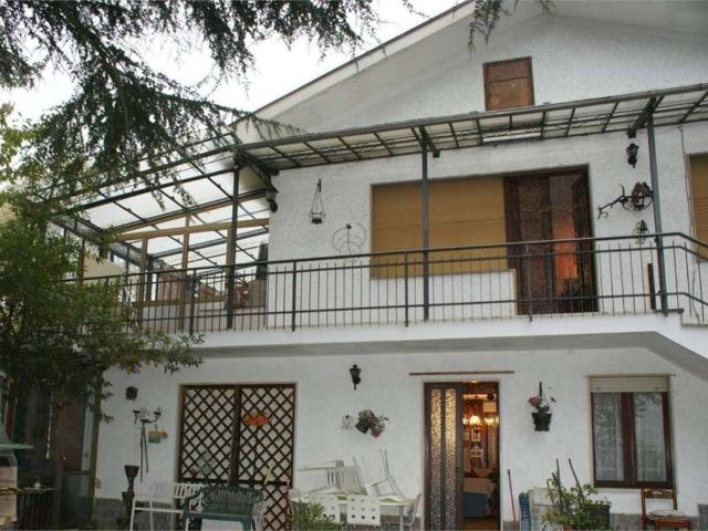 Villa Indipendente in vendita a Unione Montana di Comuni delle Valli di Lanzo, Ceronda e Casternone, Piemonte
