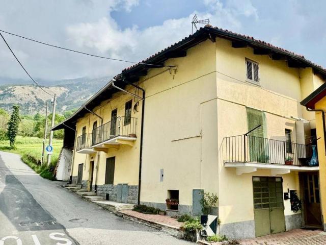 Villa Indipendente in vendita a Unione Montana di Comuni delle Valli di Lanzo, Ceronda e Casternone, Piemonte
