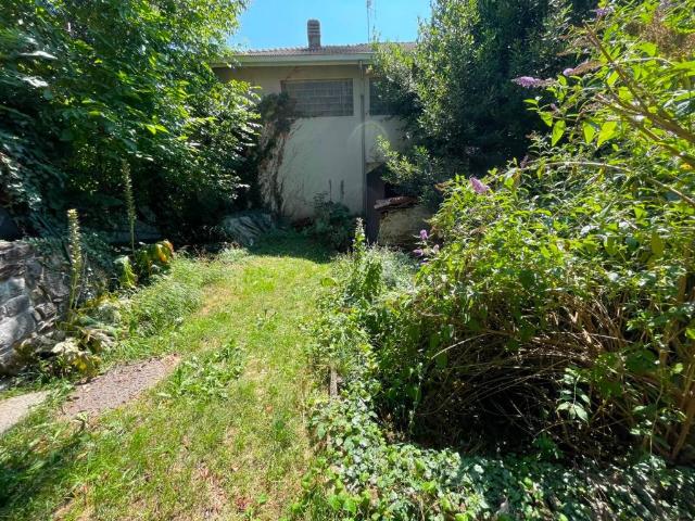 Villa Indipendente in vendita a Val di Chy, Piemonte