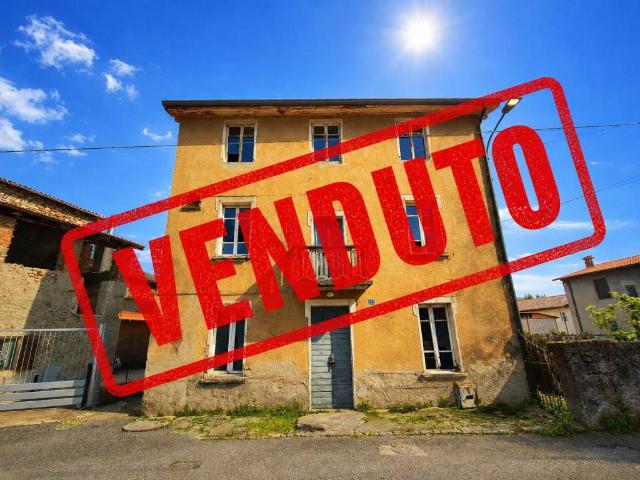 Villa Indipendente in vendita a Valbrembo, Lombardia