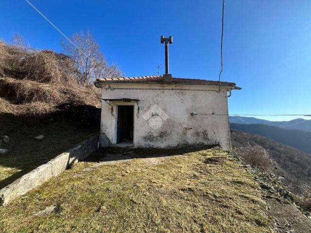 Villa Indipendente in vendita a Valbrevenna, Liguria