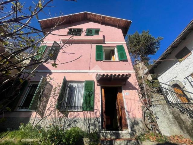 Villa Indipendente in vendita a Mareta, Liguria