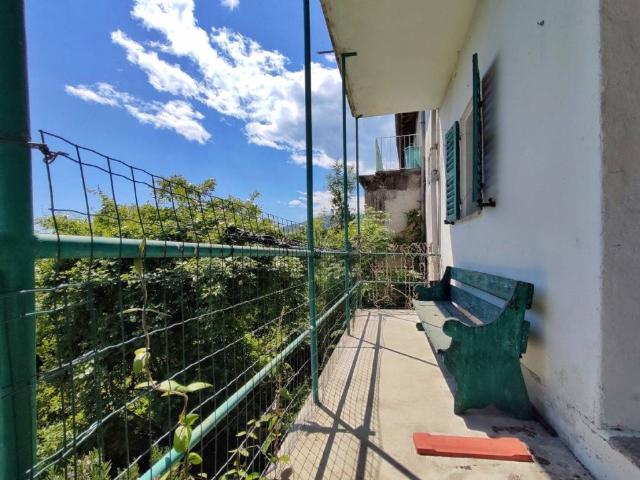 Villa Indipendente in vendita a Valchiusa, Piemonte