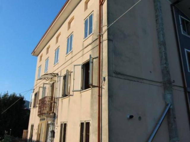 Villa Indipendente in vendita a Magaraggia, Valdagno
