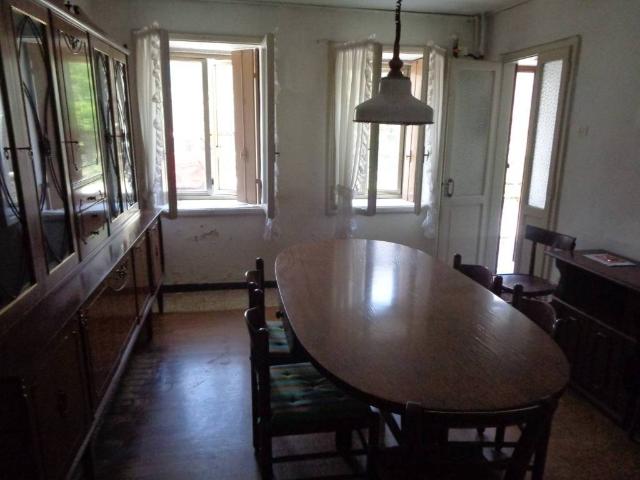 Villa Indipendente in vendita a Valdagno, Veneto