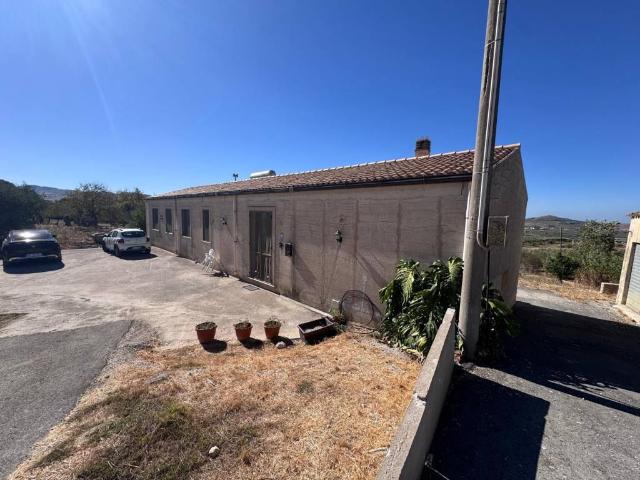 Villa Indipendente in vendita a San Marco, Valderice
