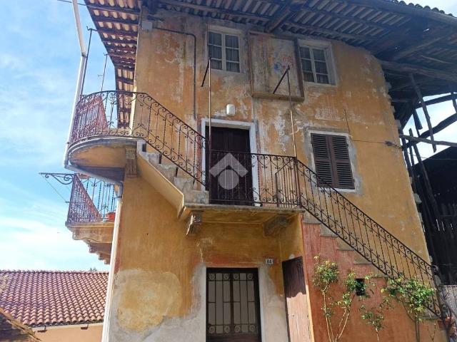 Villa Indipendente in vendita a Valdilana, Piemonte