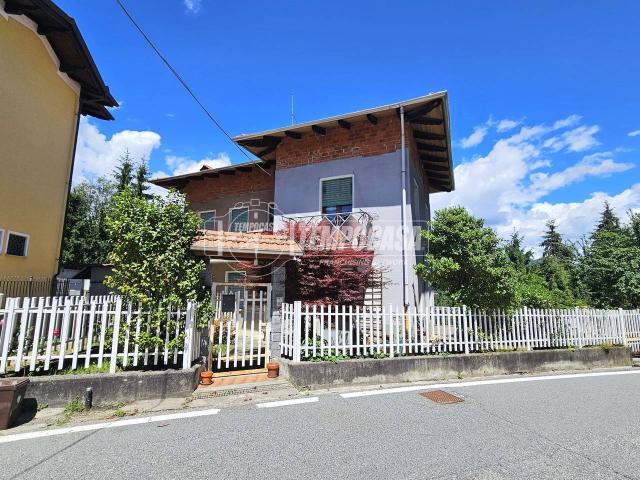 Villa Indipendente in vendita a Baltigati, Ponzone
