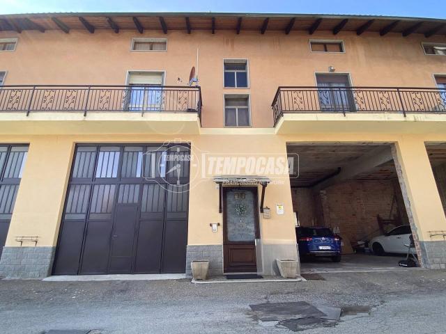 Villa Indipendente in vendita a Valdilana, Piemonte