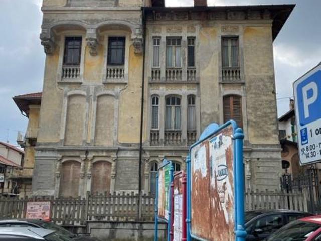 Villa Indipendente in vendita a Valdilana, Piemonte