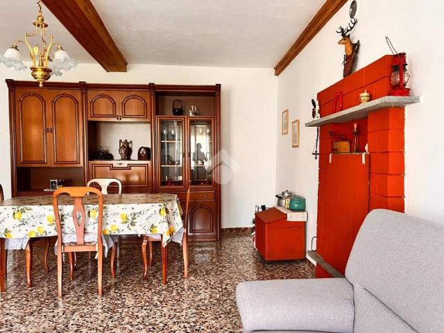 Villa Indipendente in vendita a Valdilana, Piemonte