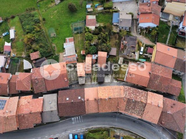 Villa Indipendente in vendita a Valdilana, Piemonte