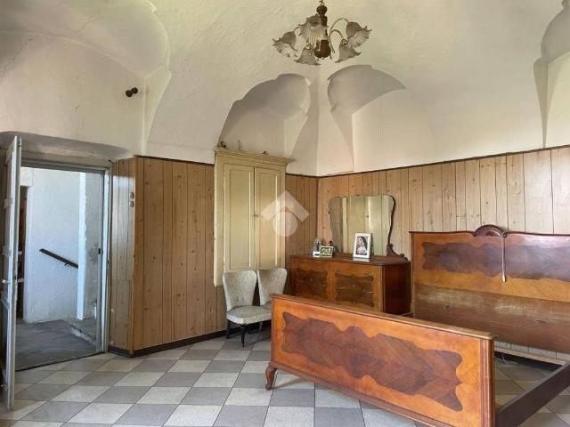 Villa Indipendente in vendita a Valdilana, Piemonte