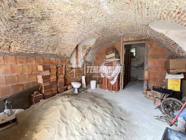 Villa Indipendente in vendita a Valdilana, Piemonte