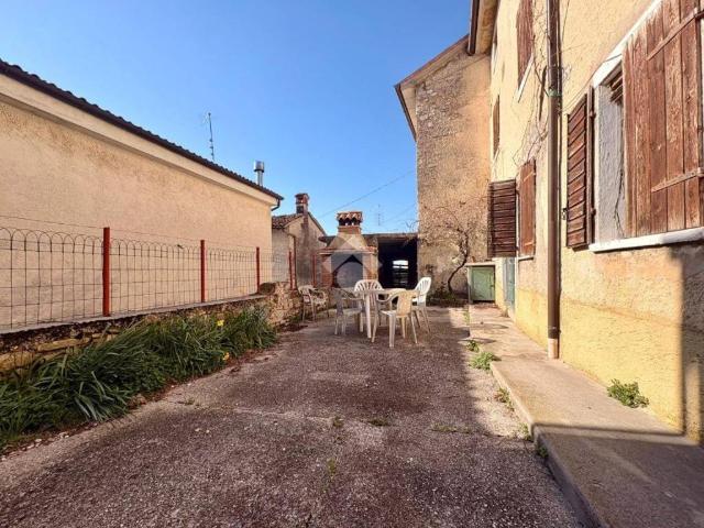 Villa Indipendente in vendita a Valdobbiadene, Veneto