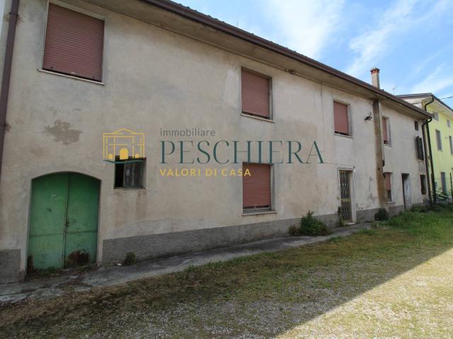 Villa Indipendente in vendita a Valeggio Sul Mincio, Veneto