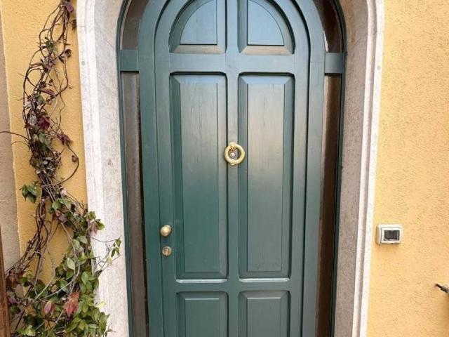 Villa Indipendente in vendita a Borghetto, Valeggio Sul Mincio