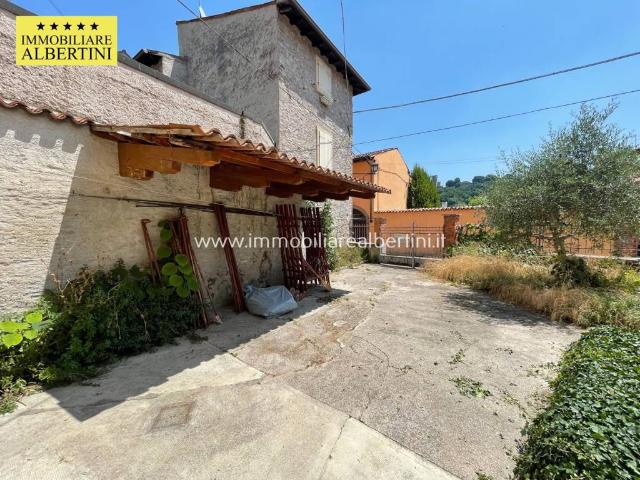 Villa Indipendente in vendita a Borghetto, Valeggio Sul Mincio