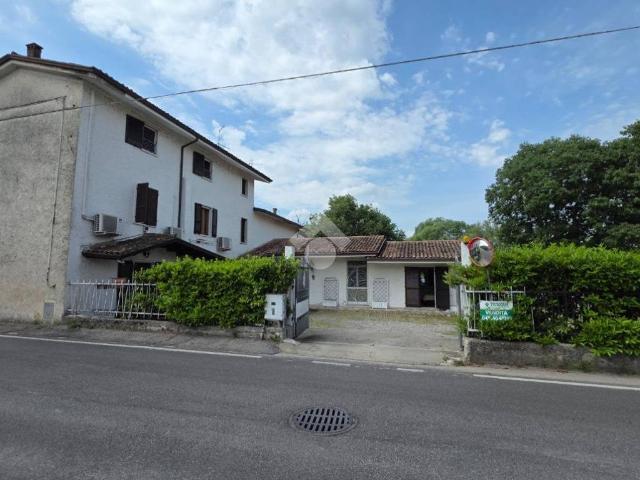 Villa Indipendente in vendita a Valeggio Sul Mincio, Veneto