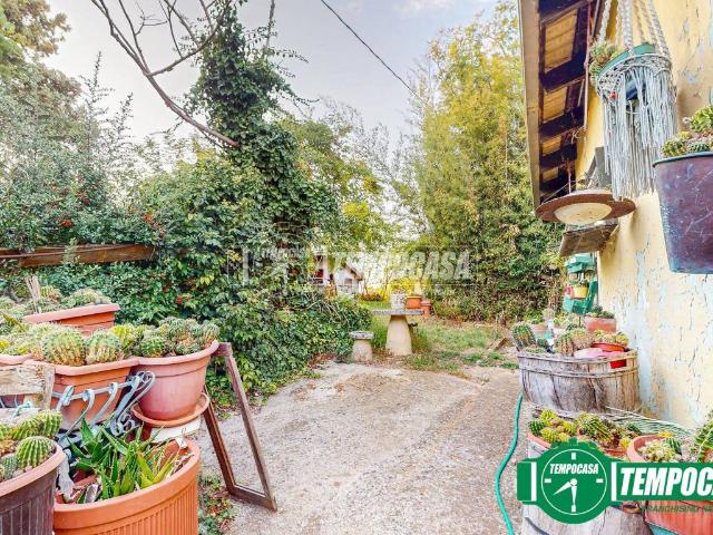 Villa Indipendente in vendita a Monte, Valenza