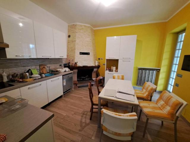 Villa Indipendente in vendita a Fontanile, Piemonte