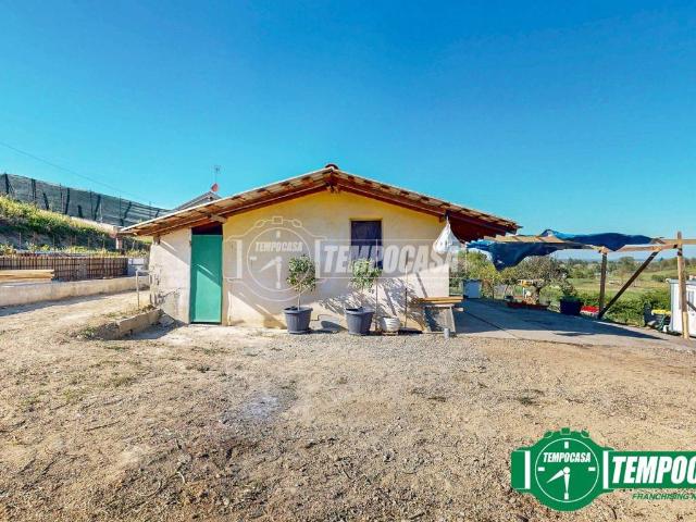 Villa Indipendente in vendita a Fontanile, Piemonte