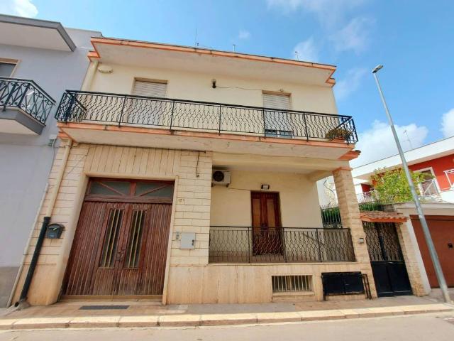 Villa Indipendente in vendita a Valenzano San Lorenzo, Puglia