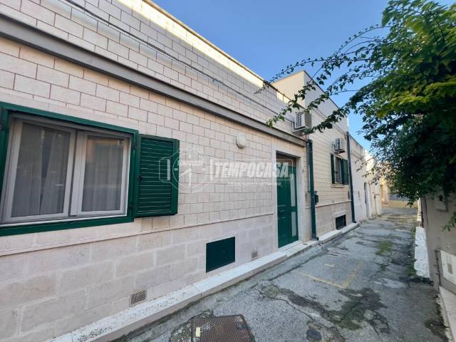 Villa Indipendente in vendita a Valenzano San Lorenzo, Puglia