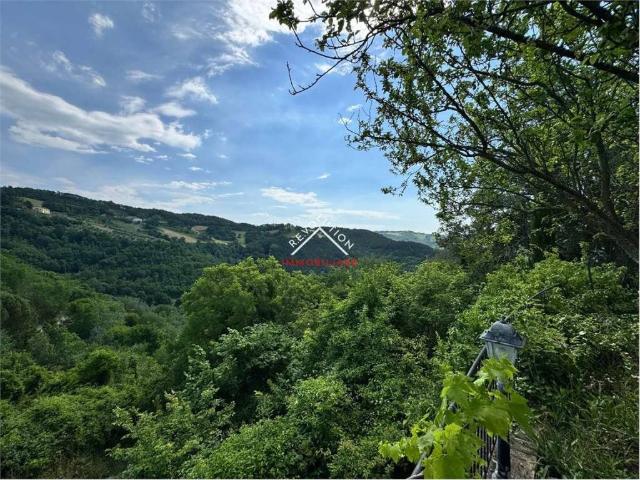 Villa Indipendente in vendita a Valfabbrica, Umbria