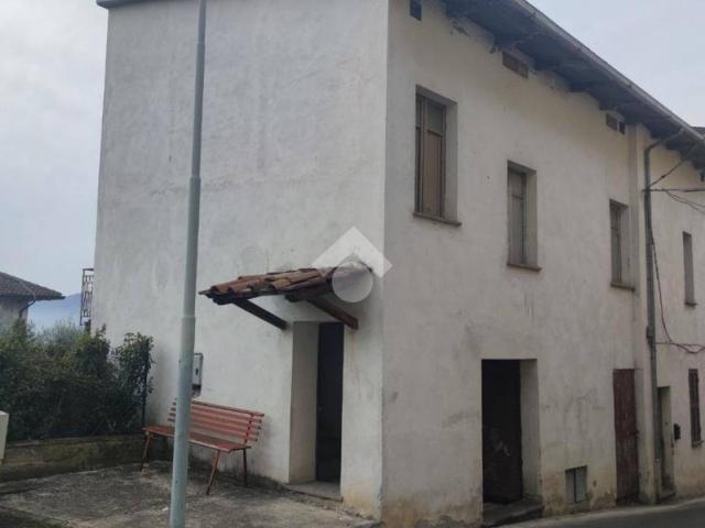 Villa Indipendente in vendita a Valfabbrica, Umbria